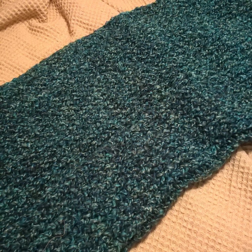 Peacock Shaded Lap Throw Blanket